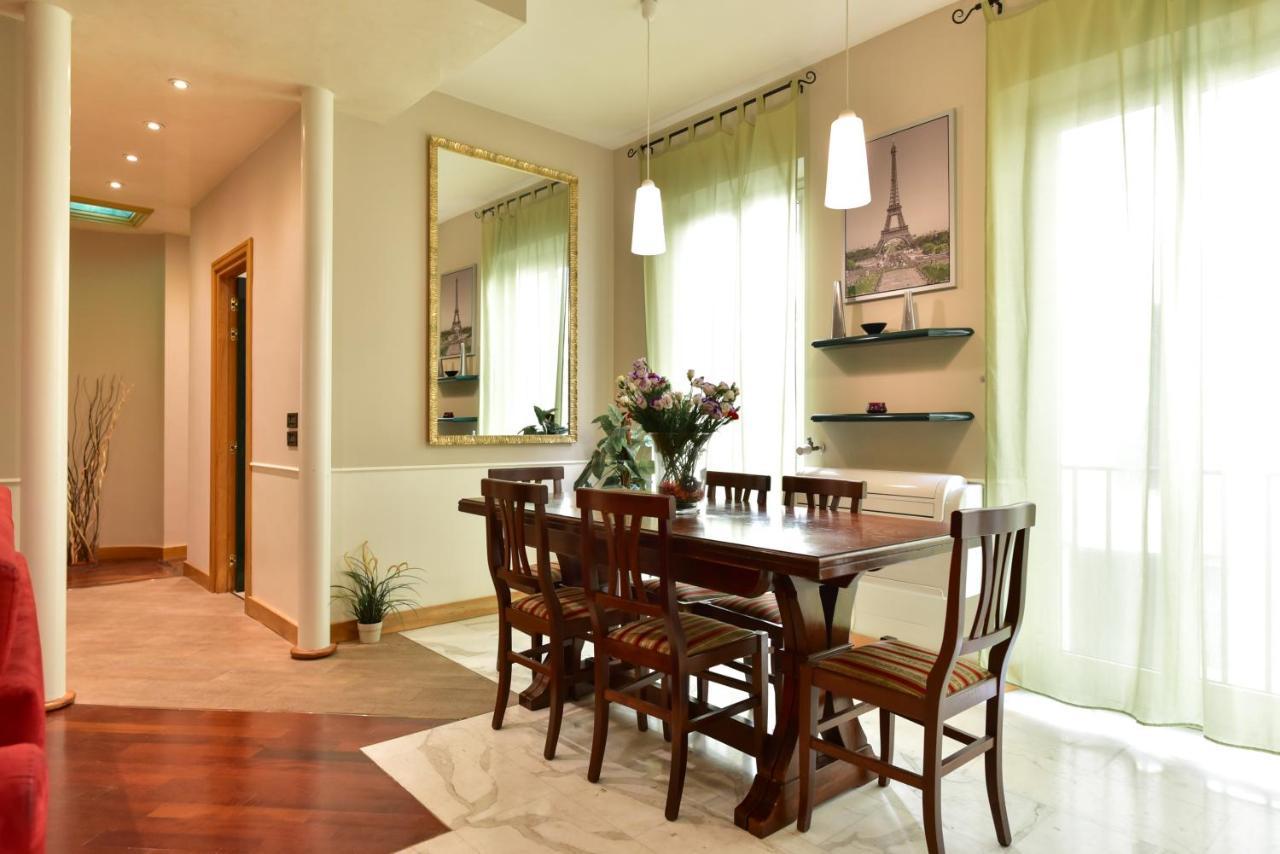 Elegant & Cozy Apartment In The Heart Of روما المظهر الخارجي الصورة