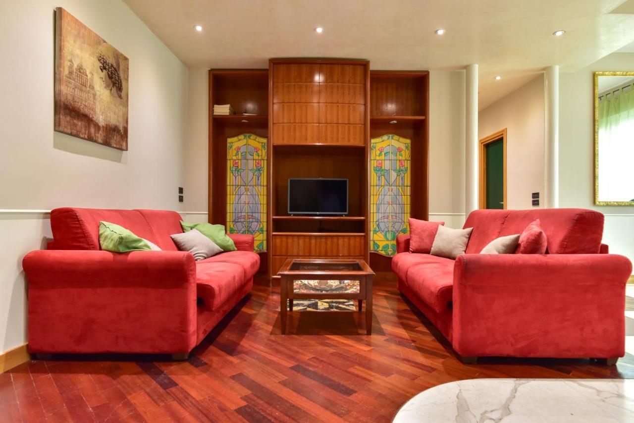 Elegant & Cozy Apartment In The Heart Of روما المظهر الخارجي الصورة